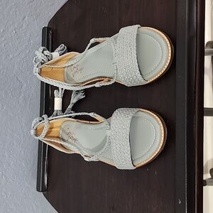 Crown Vintage ( DSW ) Size 7 1/2M Brand New Never Worn